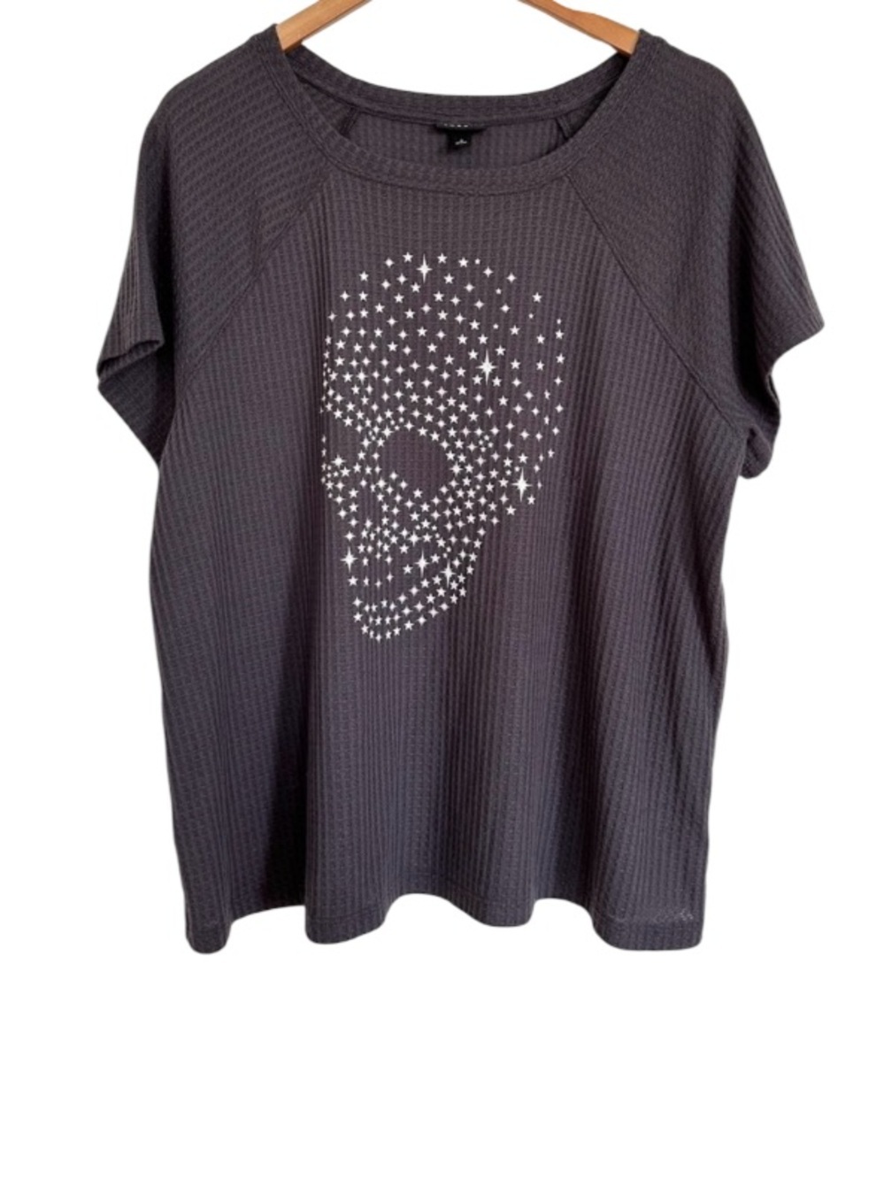Torrid Star Skull Waffle Knit Short Sleeve T-Shirt Gray Size 2X Goth Grunge